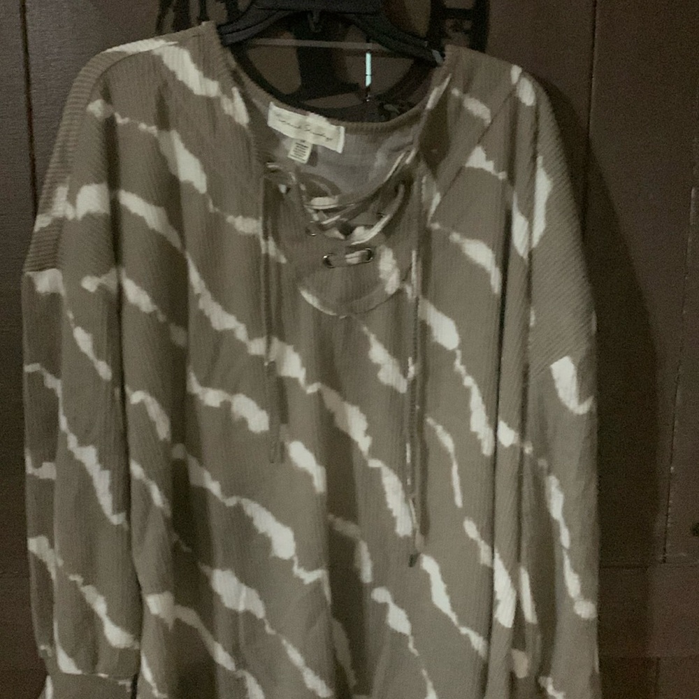 French Laundry- Woman’s top